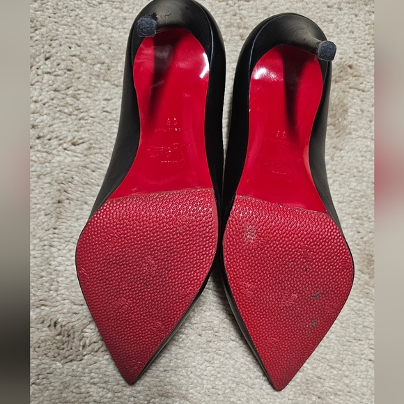 Christian Louboutin Hotchicks size 36.0 (6.0 us). Worn twice. Vibram to protect. - Picture 3 of 7